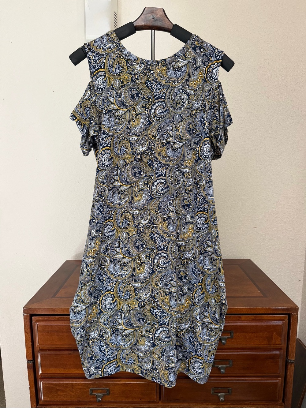 Michael Kors Paisley Cold-Shoulder Women’s Dress in Blue and Gold